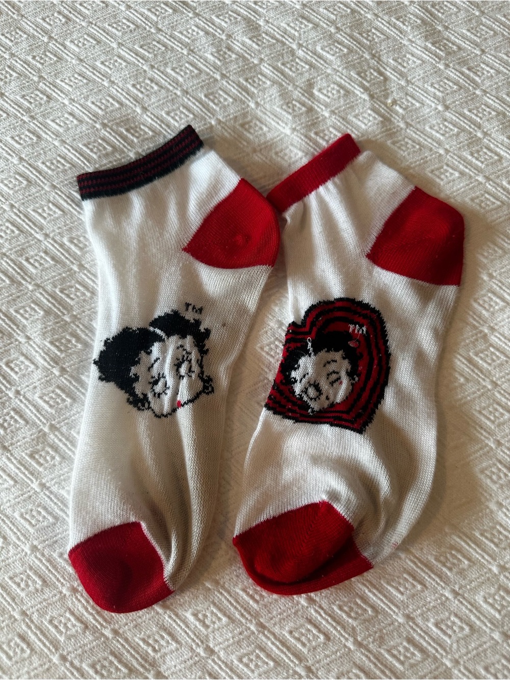 Betty Boop White and Red Ankle Socks with Graphic Faces